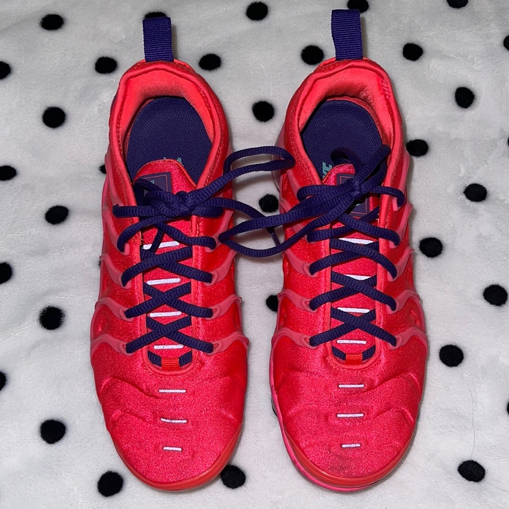 Hot Pink Nike Air Vapormax Plus